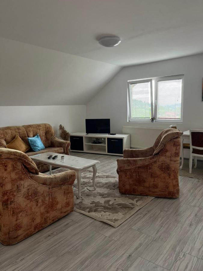 Apartman Salus 투즐라 외부 사진